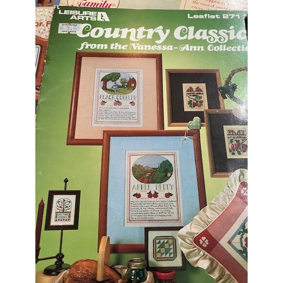 Mixed Lot of Cross Stitch Patterns Booklets (20+) - Picture 11 of 11